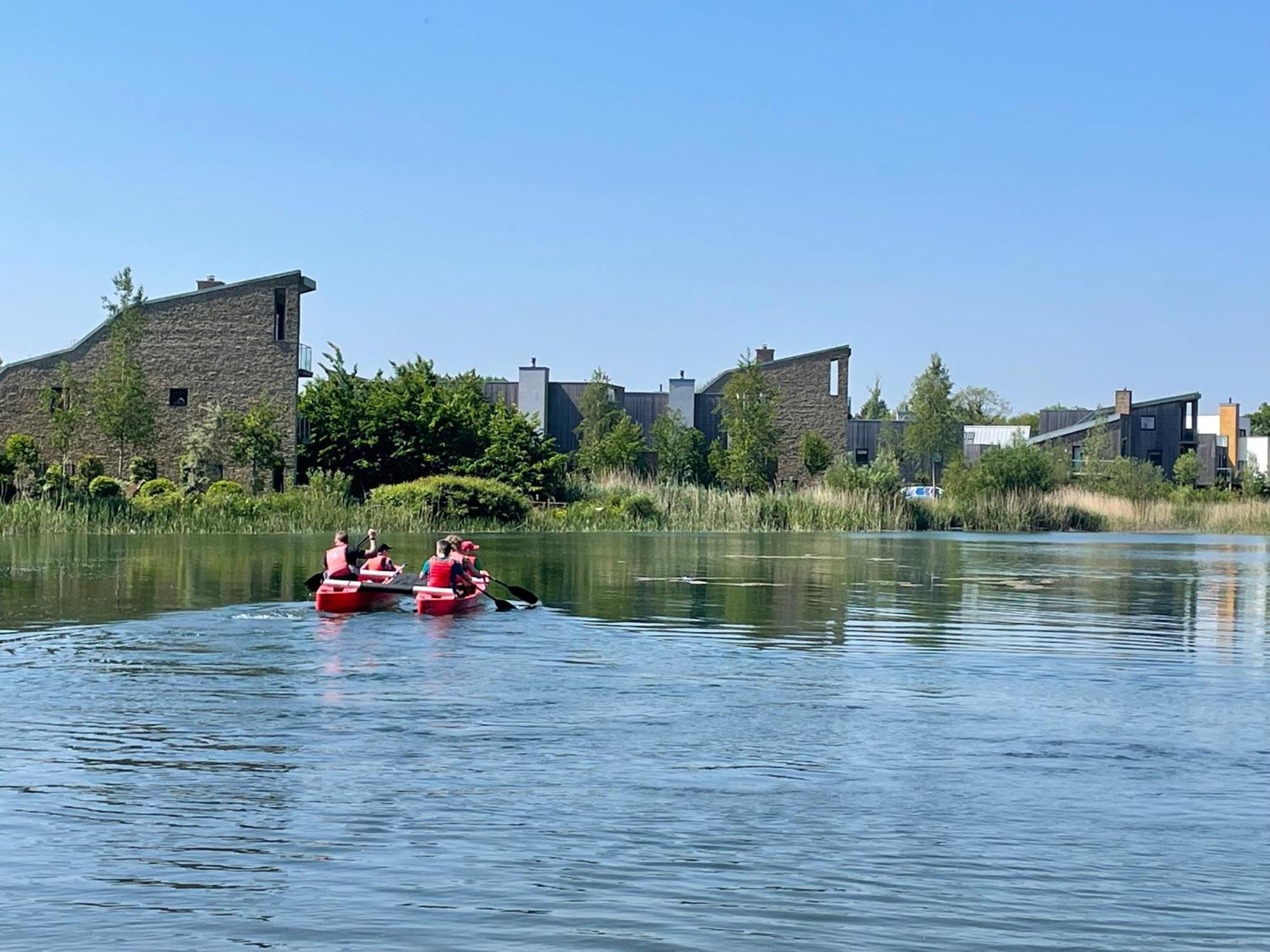 Cosy Cotswold Lodge By Your Home Here - Summer Sale For 3 Plus Nights - Ideal For Families With Log-Burner, Spa, Private Parking And Heated Swimming Pools Ashton Keynes Dış mekan fotoğraf